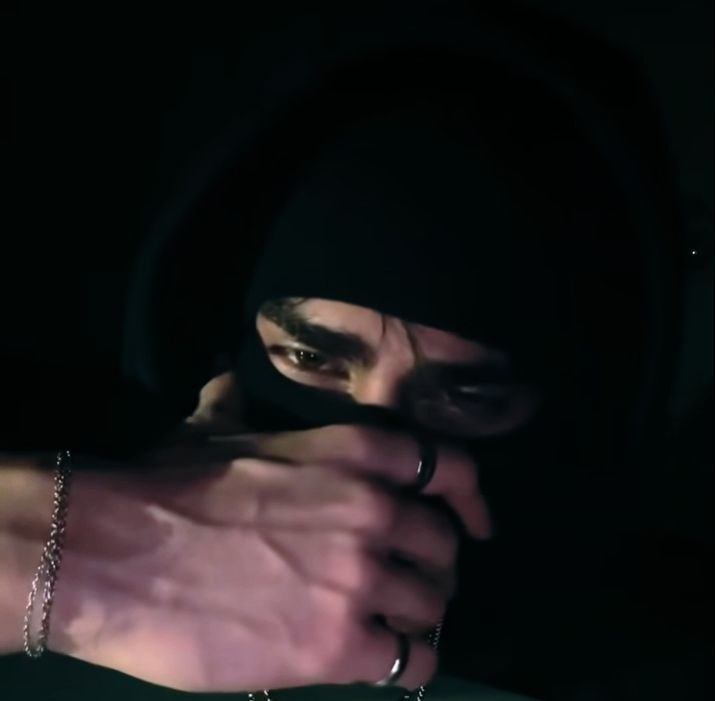 Former/Дэсмонд